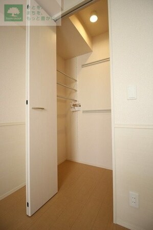 グローリアコート Aの物件内観写真